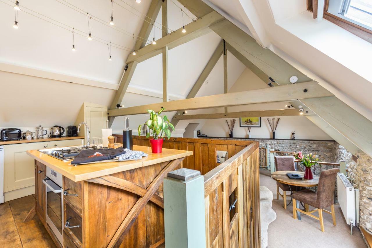 Red Doors Farm Cottages Honiton Exterior photo